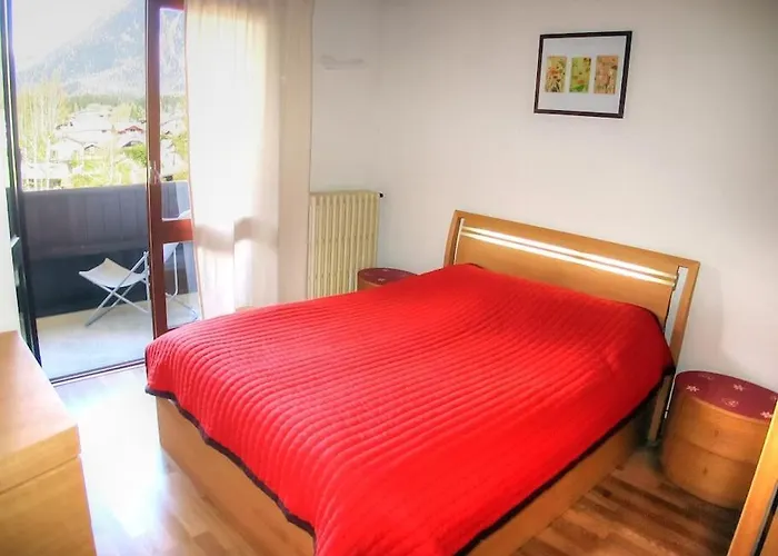 Periades, שאמוני